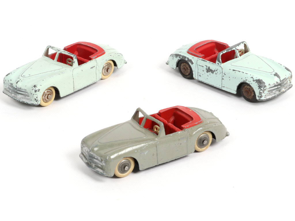 Lot 384 - DINKY TOYS (FRANCE) (3)