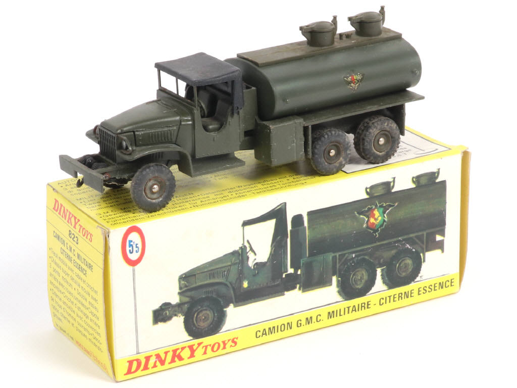Lot 368 - DINKY TOYS (FRANCE) (1)