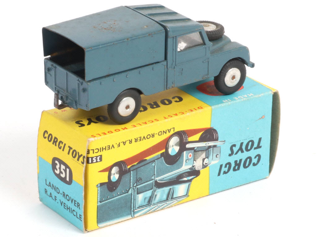 Lot 144 - CORGI TOYS (GB) (1)