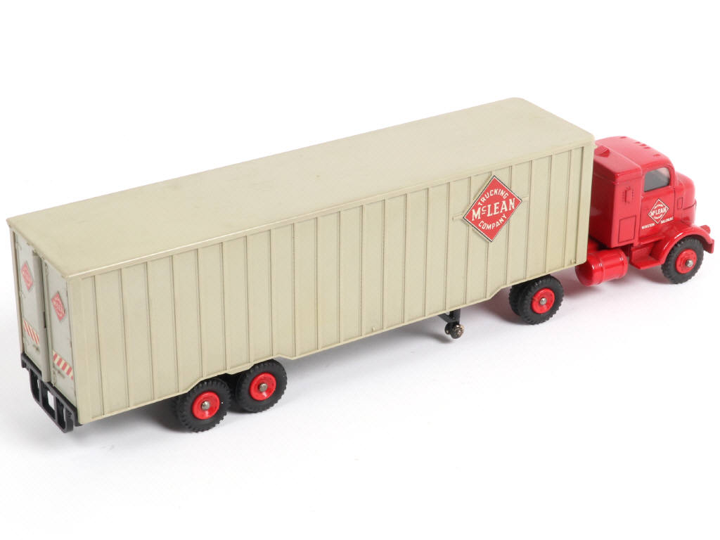 Lot 265 - DINKY TOYS (GB) (1)