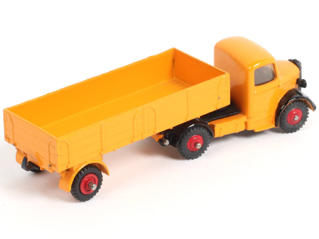 Lot 299 - DINKY TOYS (GB) (1)