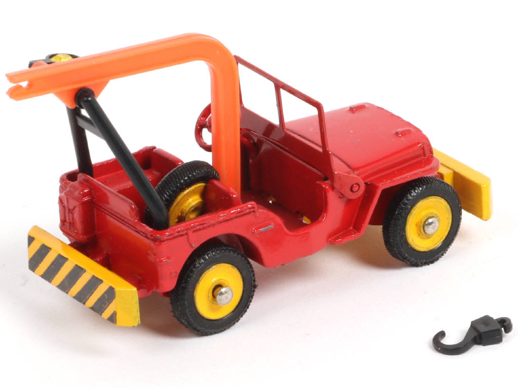 Lot 341 - DINKY TOYS (FRANCE) (1)