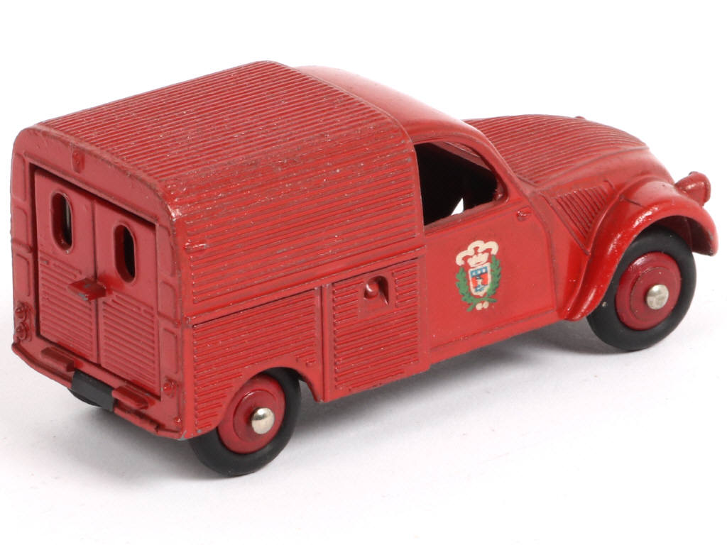 Lot 340 - DINKY TOYS (FRANCE) (1)