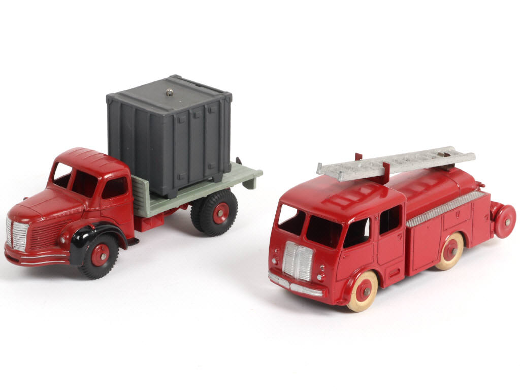 Lot 388 - DINKY TOYS (FRANCE) (2)