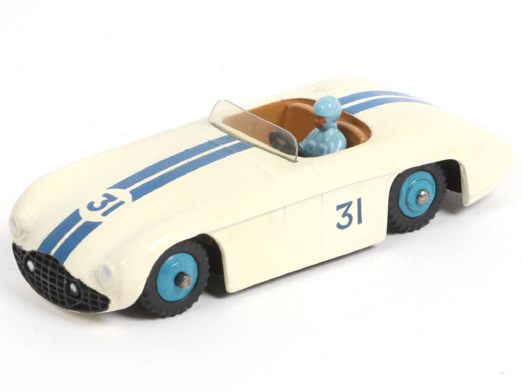 Lot 253 - DINKY TOYS (GB) (1)