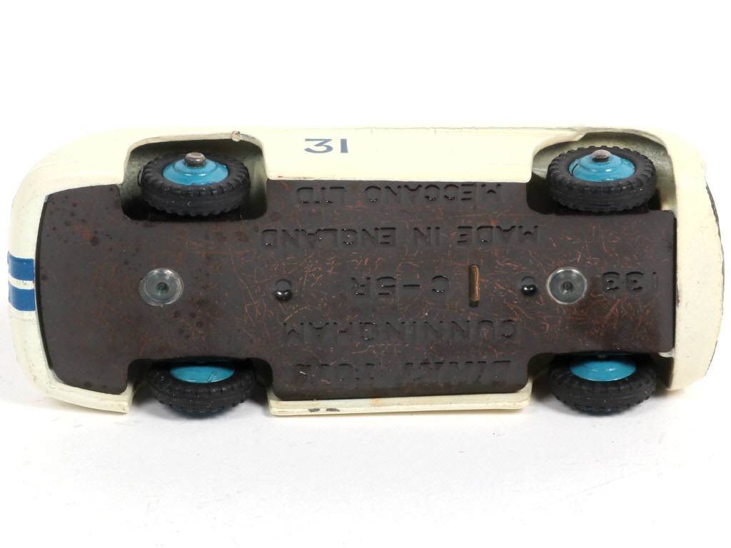 Lot 253 - DINKY TOYS (GB) (1)