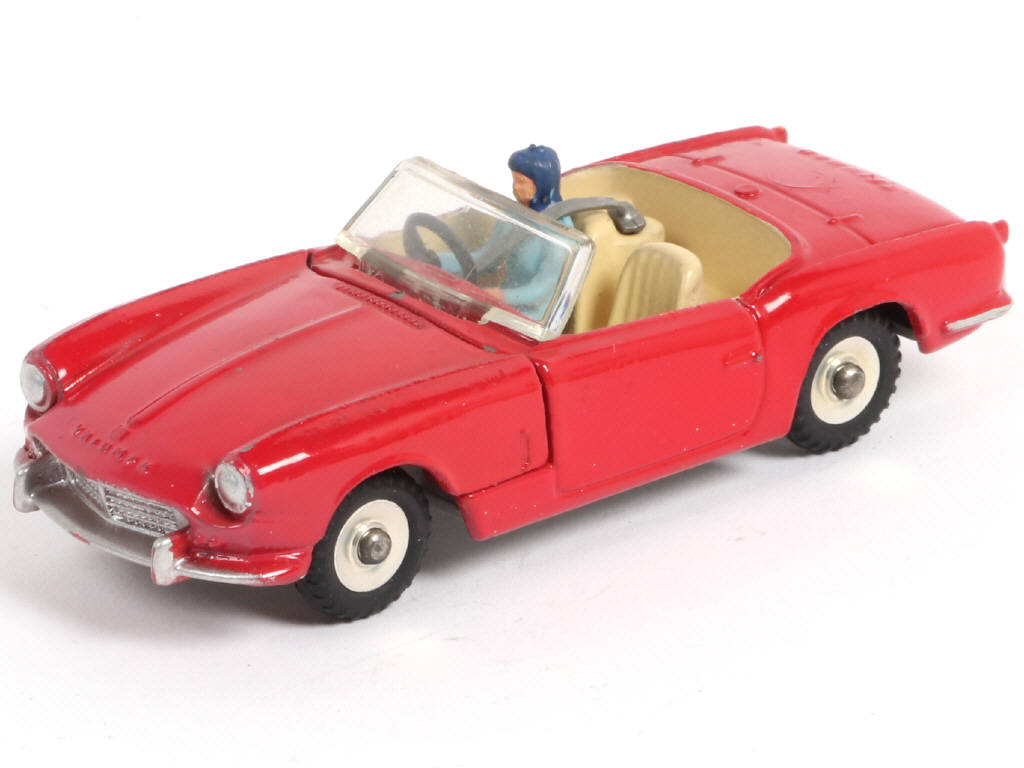 Lot 259 - DINKY TOYS (GB) (1)