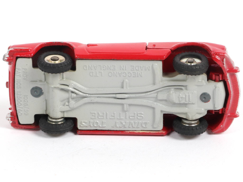 Lot 259 - DINKY TOYS (GB) (1)