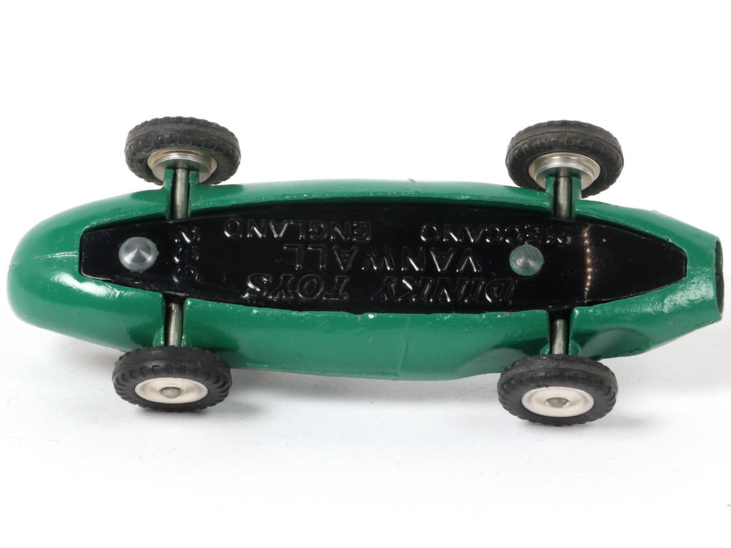 Lot 254 - DINKY TOYS (GB) (1)