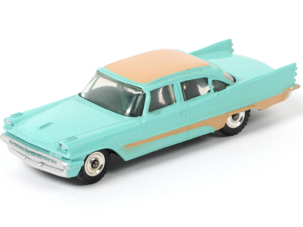Lot 261 - DINKY TOYS (GB) (1)