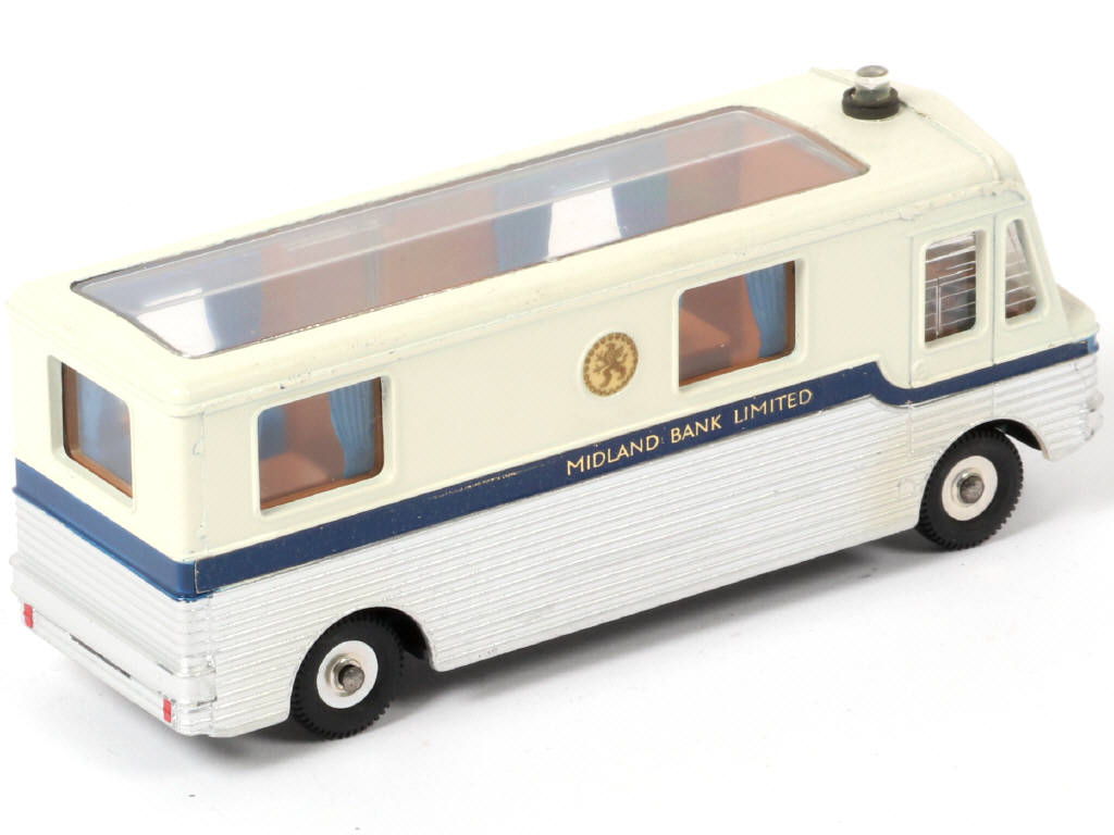 Lot 304 - DINKY TOYS (GB) (1)