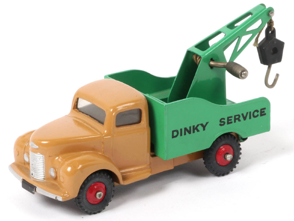 Lot 285 - DINKY TOYS (GB) (1)
