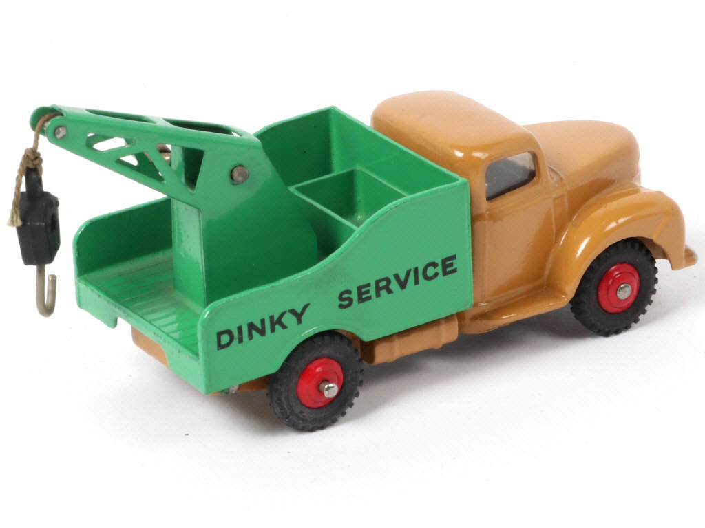 Lot 285 - DINKY TOYS (GB) (1)