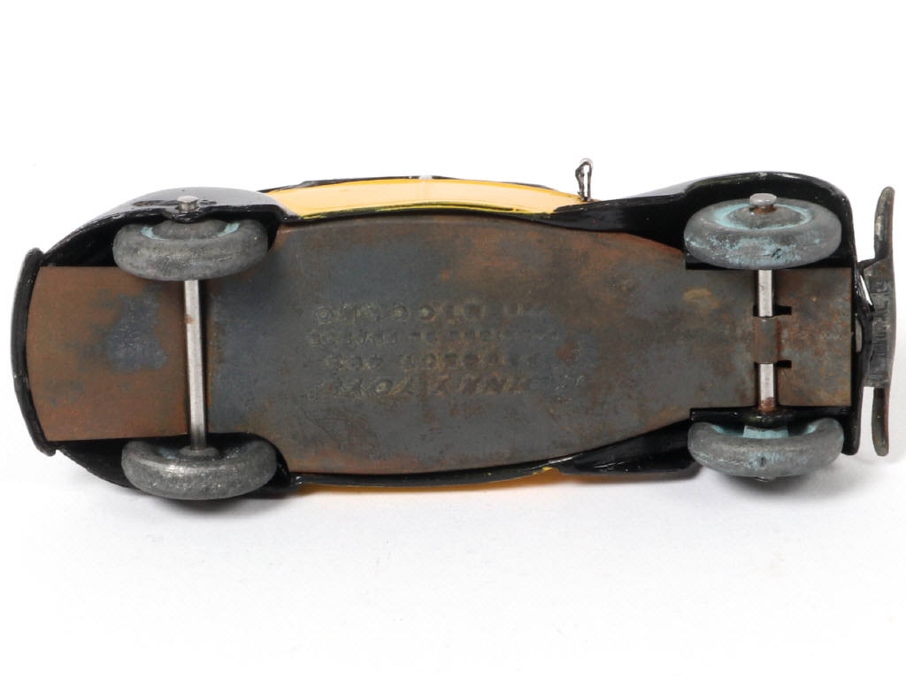 Lot 336 - DINKY TOYS (FRANCE) (1)