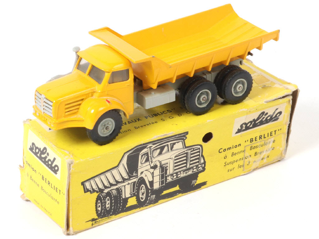 Lot 235 - SOLIDO (FRANCE) (1)