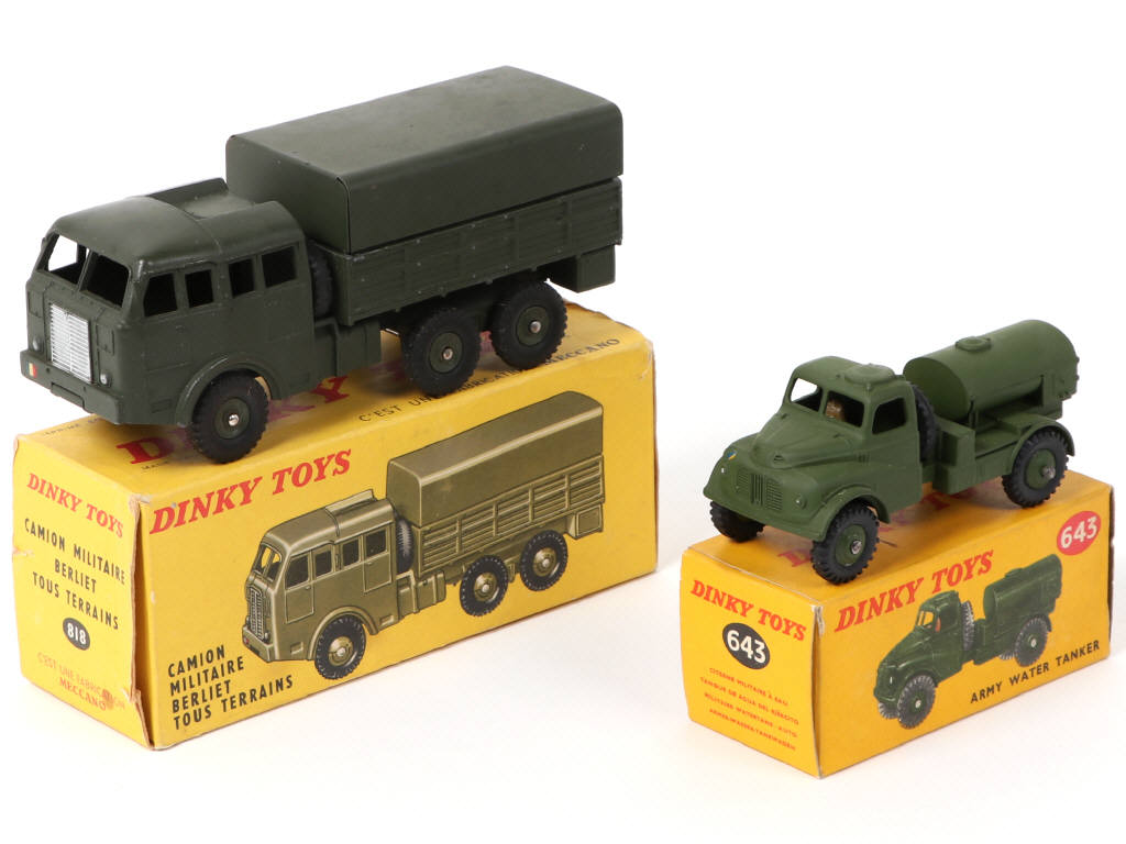 Lot 418 - DINKY TOYS (2)