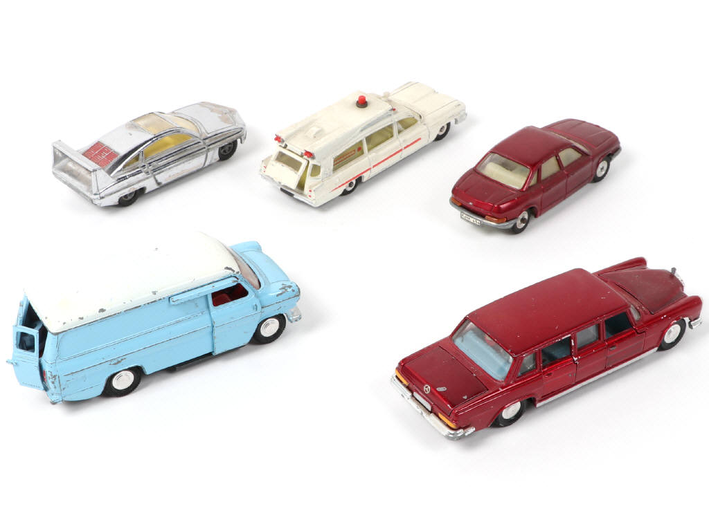 Lot 410 - DINKY TOYS (GB) (5)