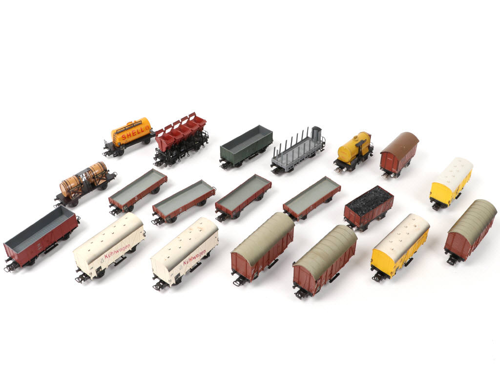 Lot 103 - MÄRKLIN 'HO' (ALLEMAGNE) (20)