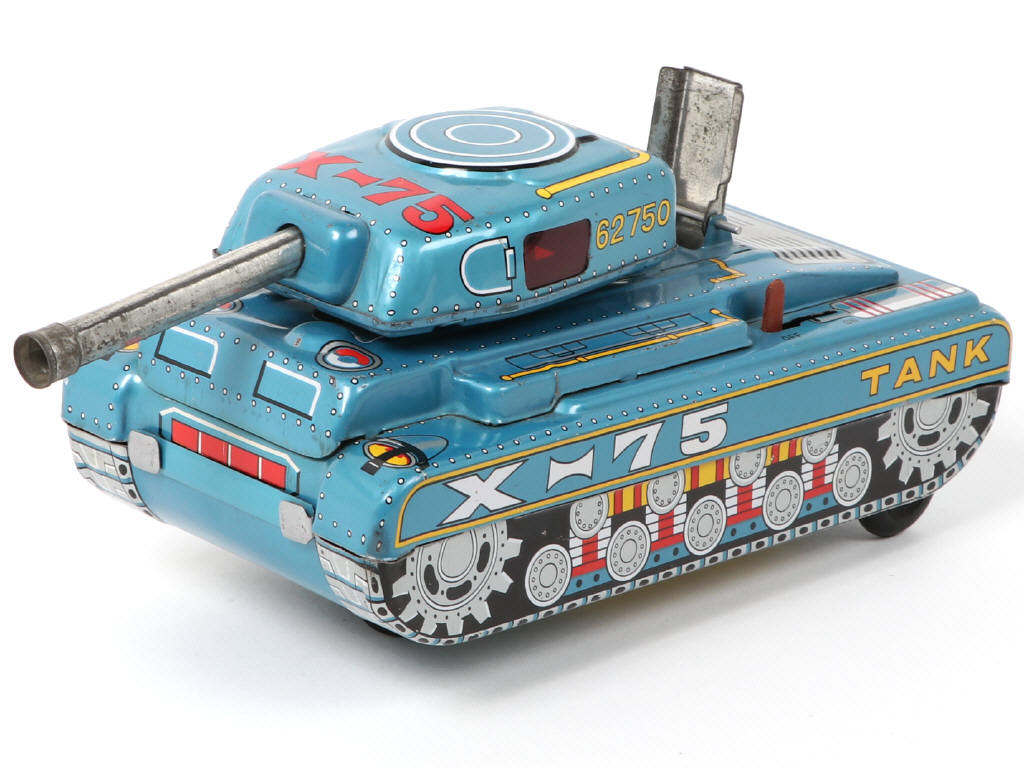 Lot 226 - TOYO PLAYTHING (JAPON) (1)