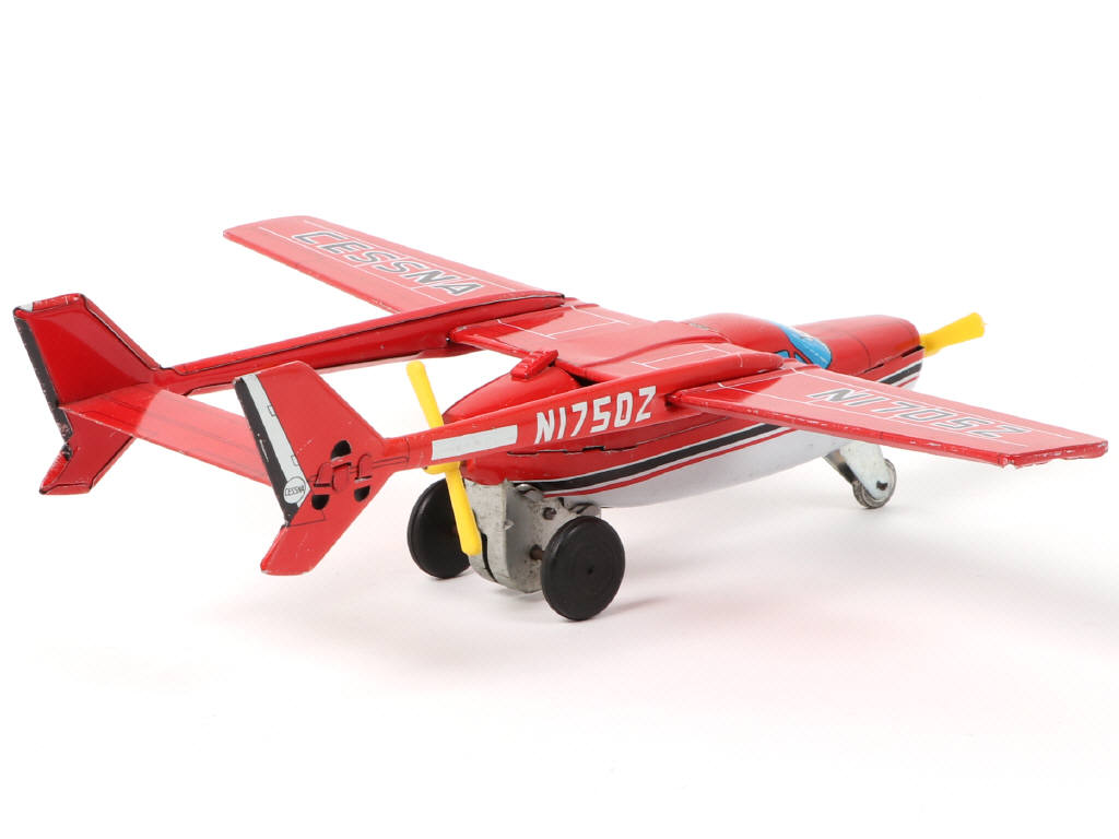 Lot 212 - CRAGSTAN TOY (JAPON) (1)