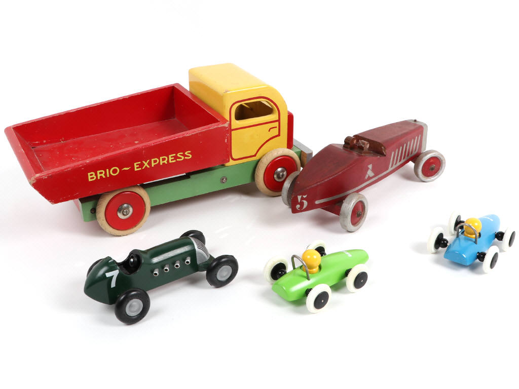 Lot 238 - BRIO (SUEDE) (5)