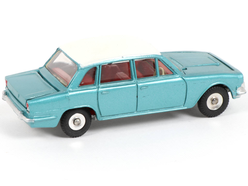 Lot 329 - DINKY TOYS (GB) (1)