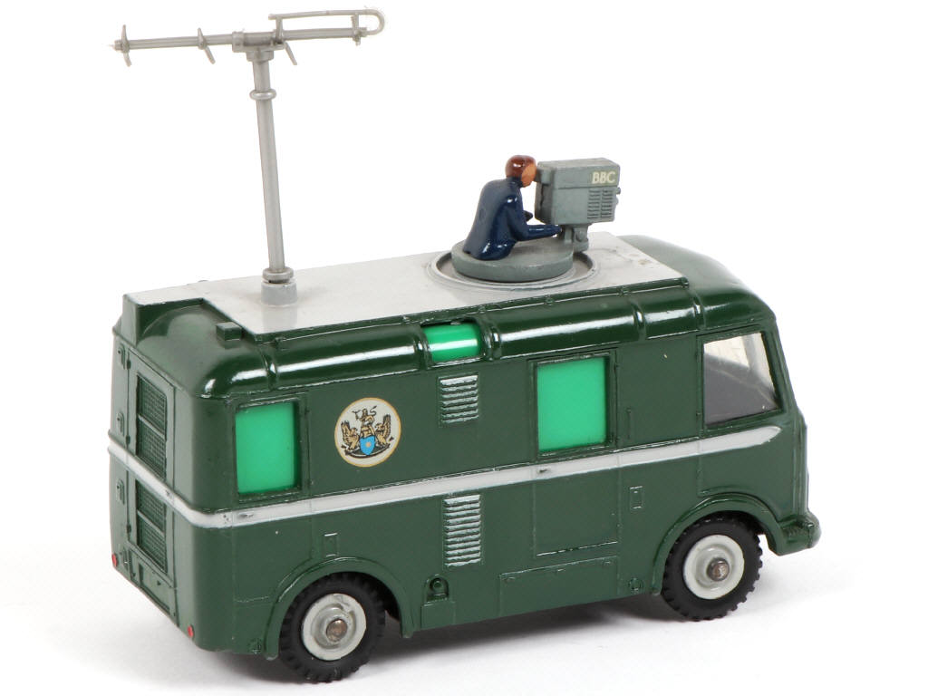 Lot 345 - DINKY TOYS (GB) (1)