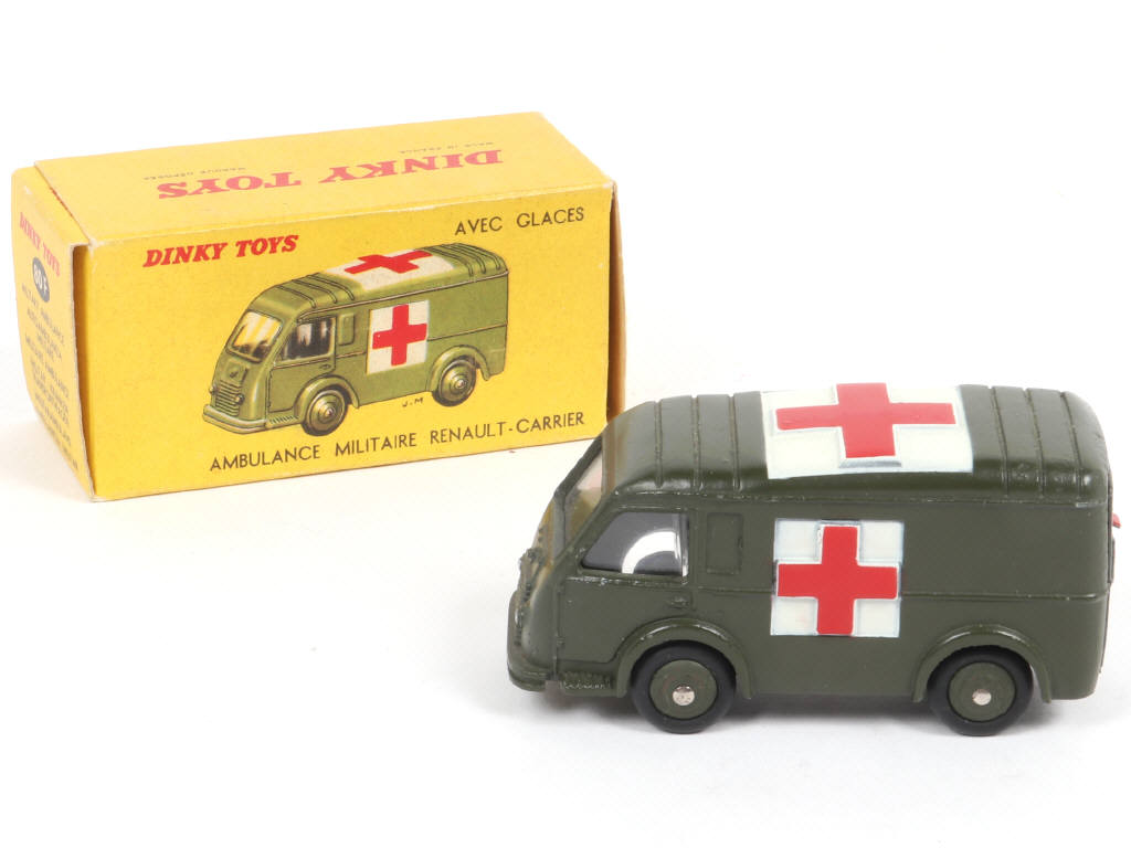 Lot 392 - DINKY TOYS (FRANCE) (1)