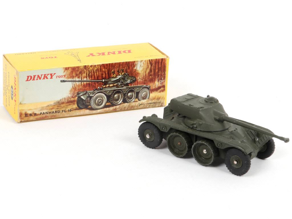 Lot 399 - DINKY TOYS (FRANCE) (1)