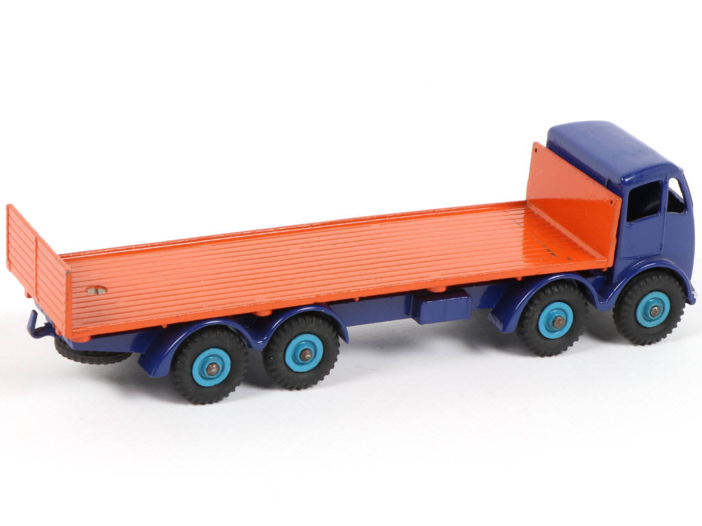 Lot 343 - DINKY TOYS (GB) (1)