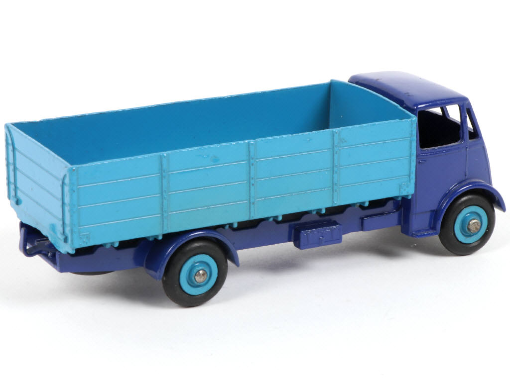 Lot 340 - DINKY TOYS (GB) (1)