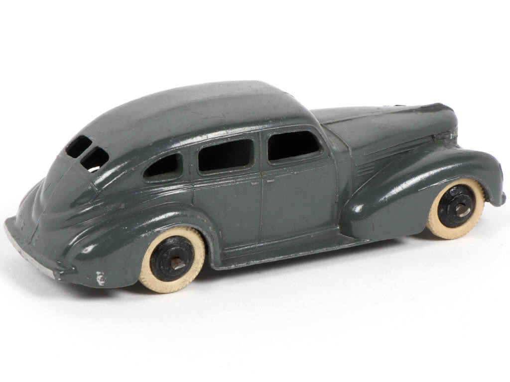 Lot 323 - DINKY TOYS (GB) (1)