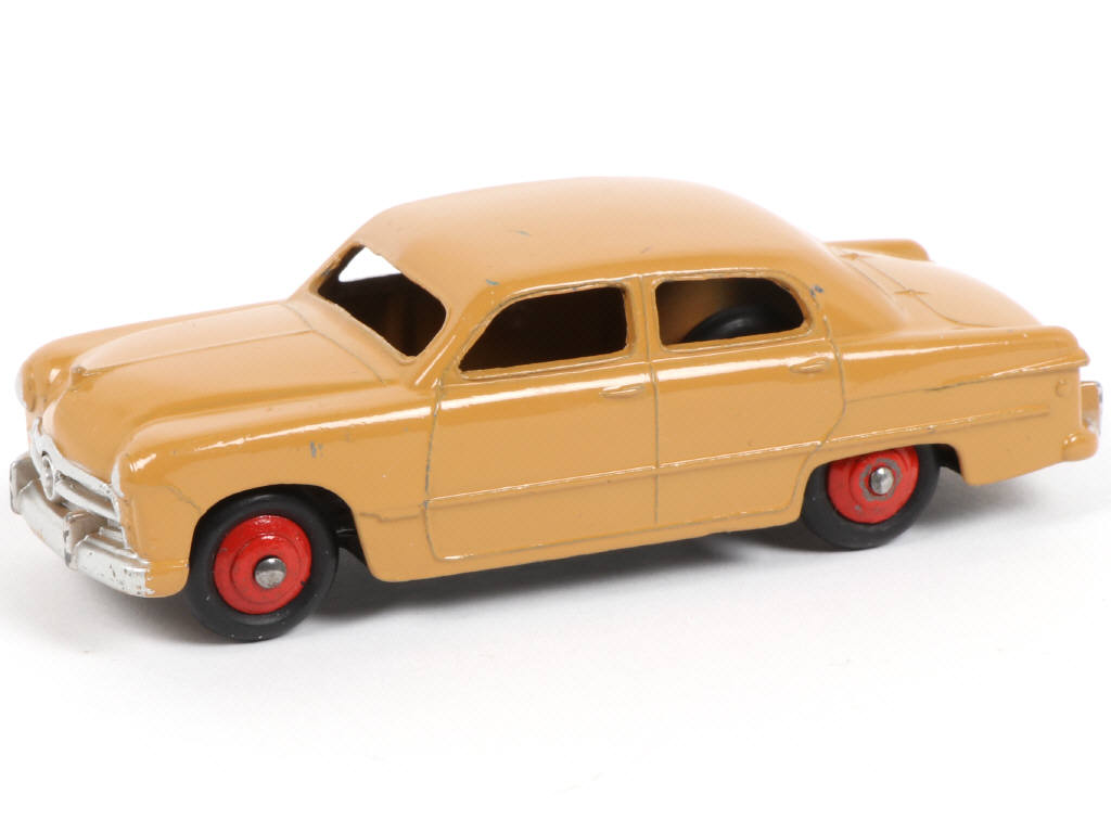 Lot 326 - DINKY TOYS (GB) (1)