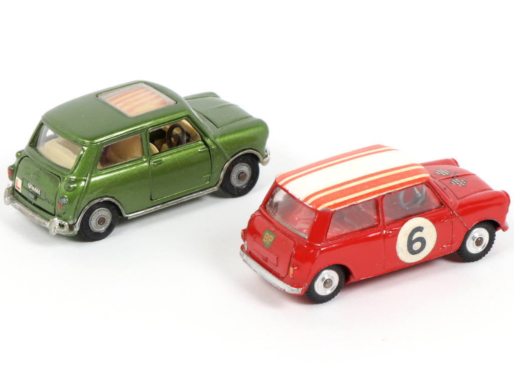 Lot 246 - CORGI TOYS (GB) (2)