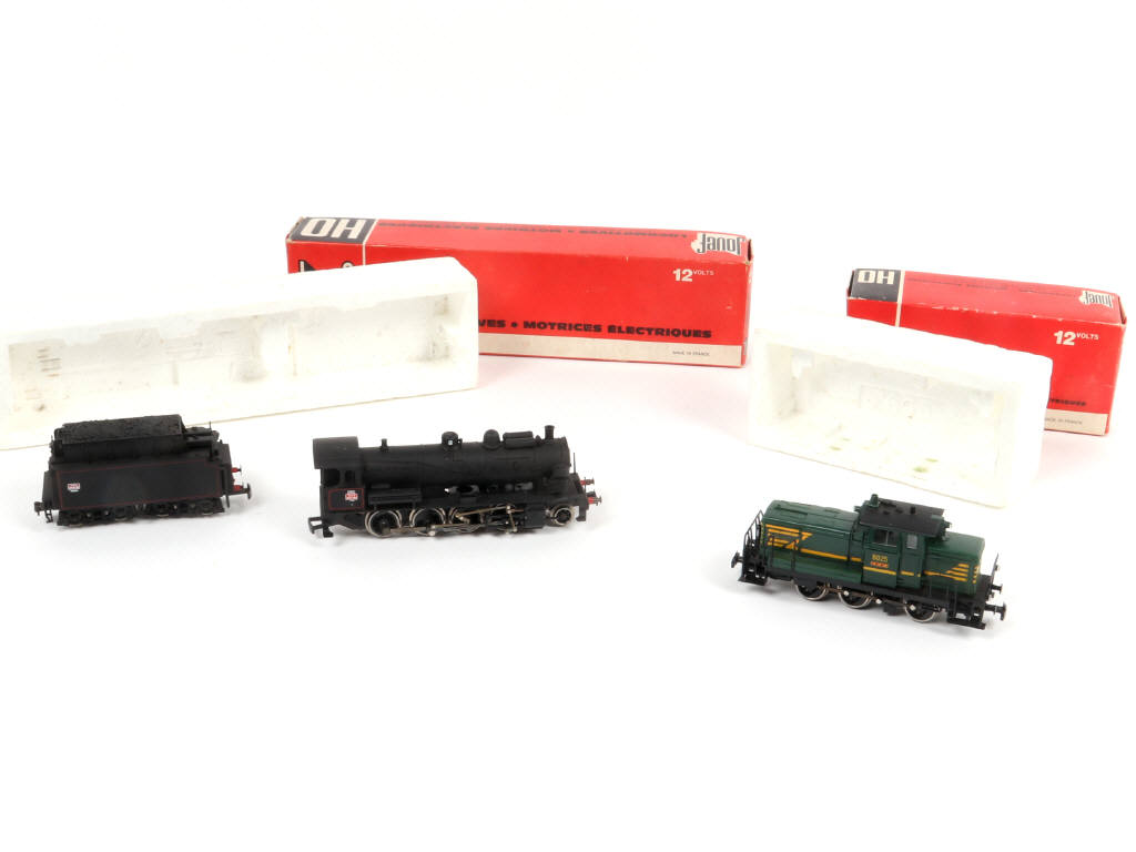 Lot 32 - JOUEF 'HO' (FRANCE) (2)