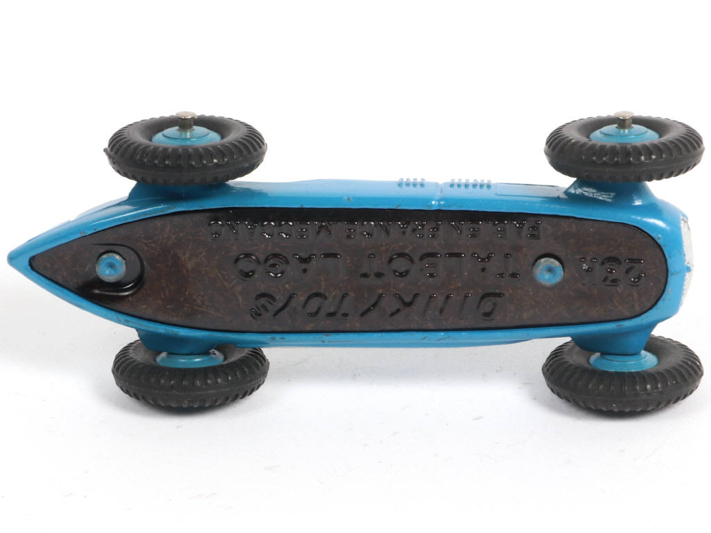 Lot 369 - DINKY TOYS (FRANCE) (1)