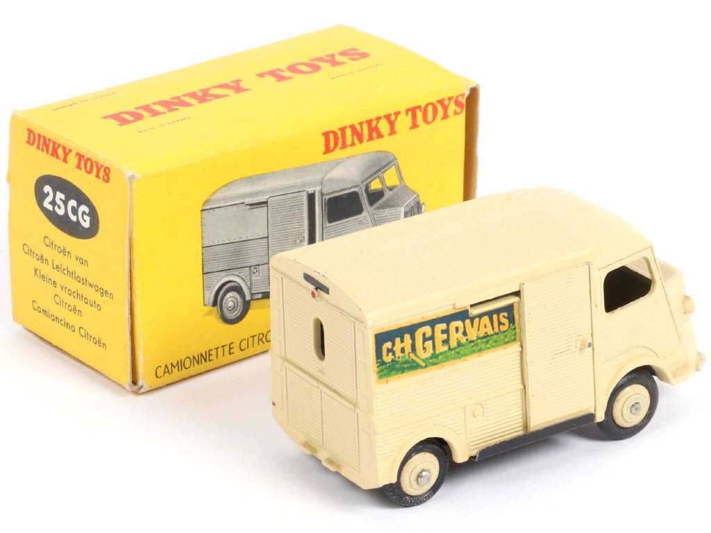 Lot 384 - DINKY TOYS (FRANCE) (1)