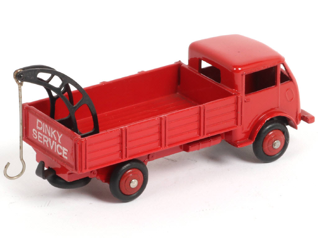 Lot 382 - DINKY TOYS (FRANCE) (1)