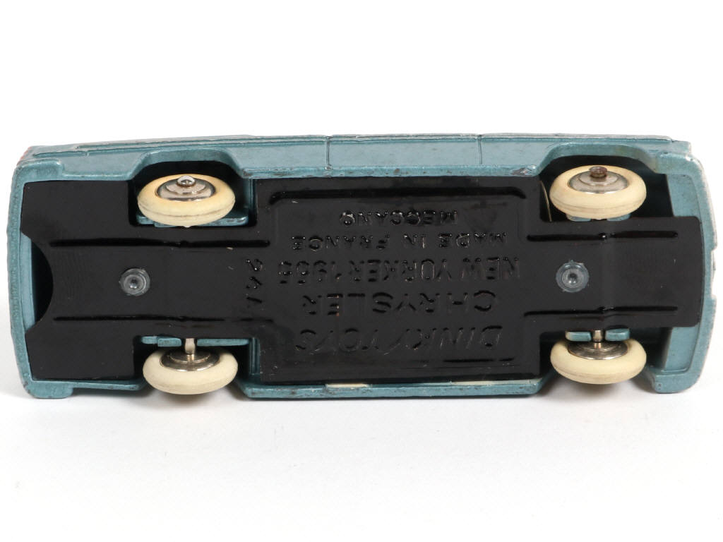 Lot 320 - DINKY TOYS (FRANCE) (1)