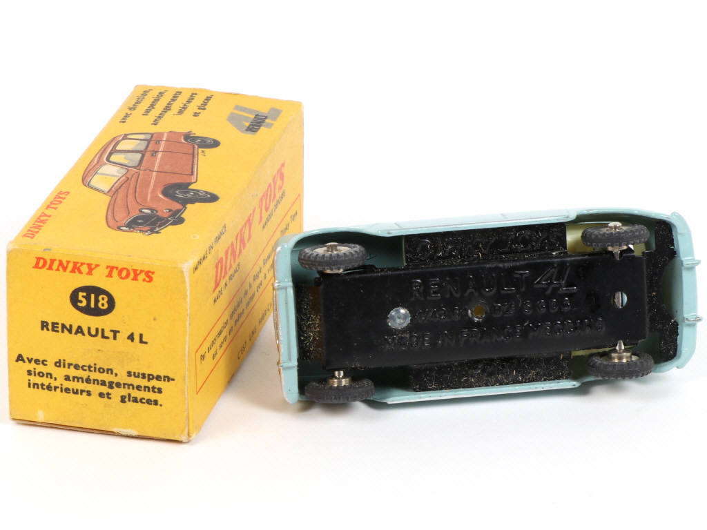 Lot 339 - DINKY TOYS (FRANCE) (1)