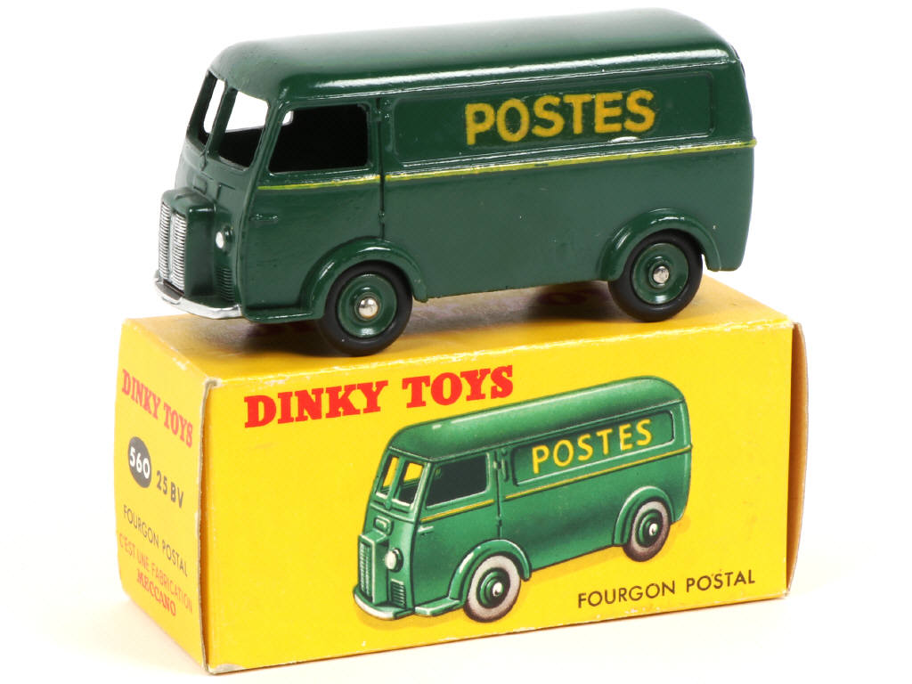 Lot 385 - DINKY TOYS (FRANCE) (1)