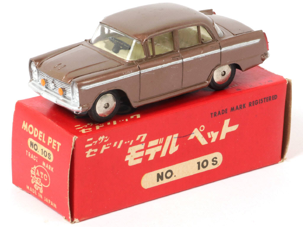 Lot 129 - ASAHI-ATC MODEL PET (JAPON) (1)