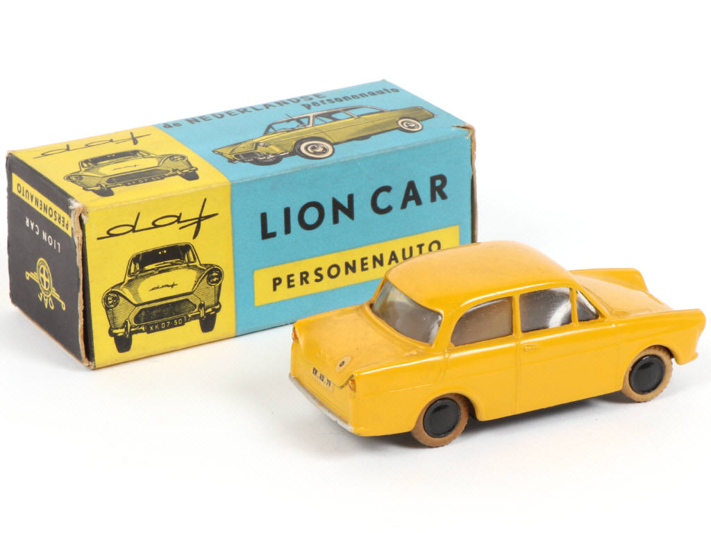 Lot 152 - LION-CAR (PAYS-BAS) (1)