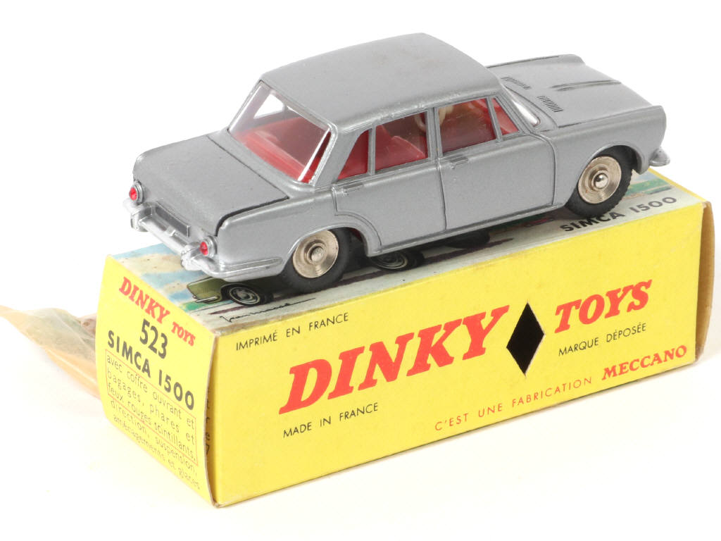 Lot 357 - DINKY TOYS (FRANCE) (1)