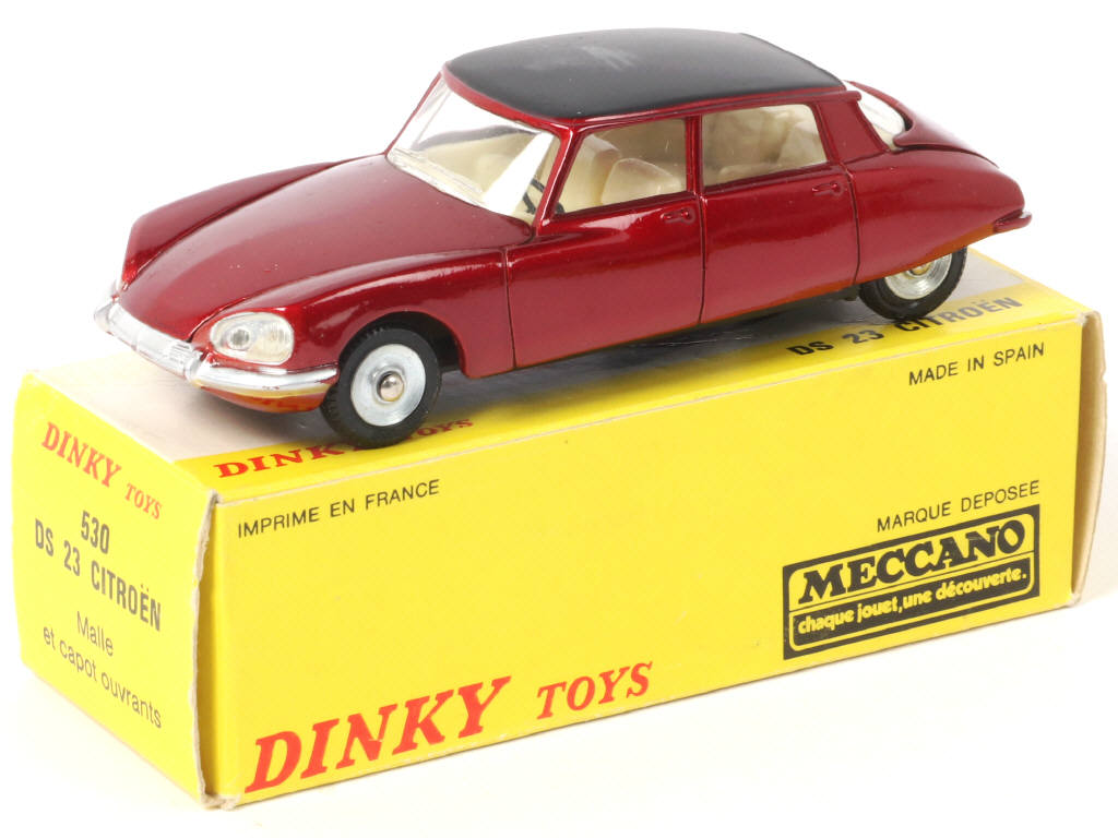 Lot 374 - DINKY TOYS (FRANCE) (1)