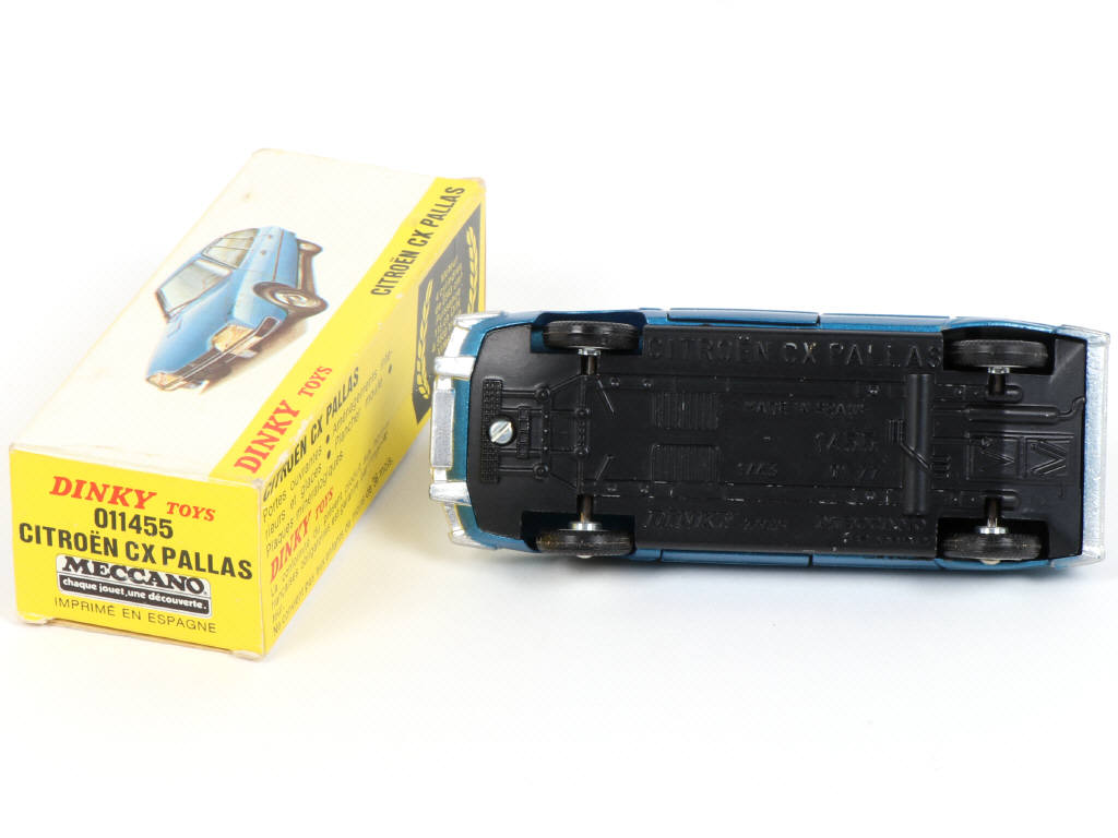 Lot 376 - DINKY TOYS (FRANCE) (1)