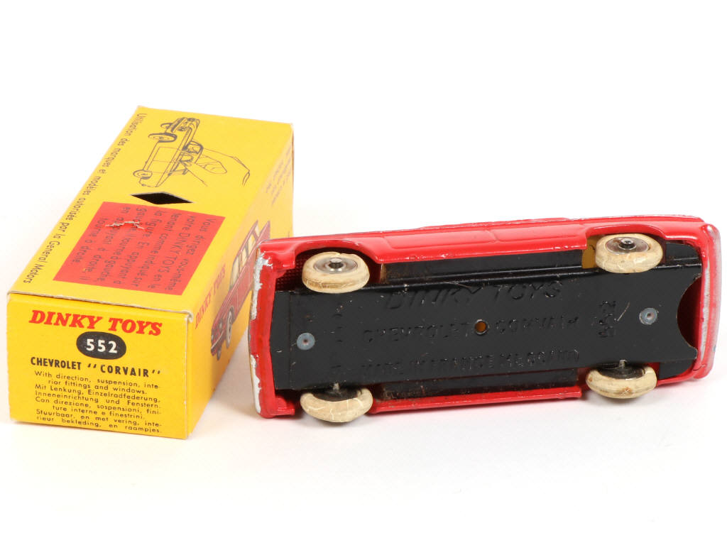 Lot 344 - DINKY TOYS (FRANCE) (1)