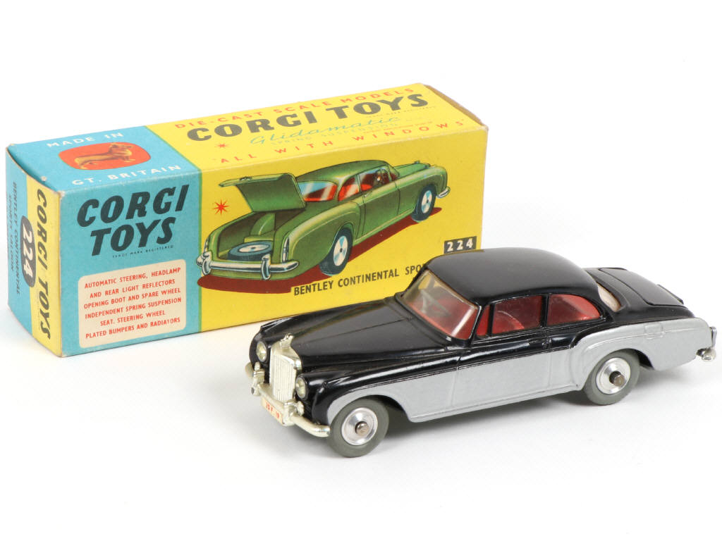 Lot 203 - CORGI TOYS (GB) (1)
