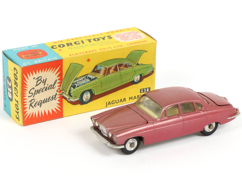 Lot 210 - CORGI TOYS (GB) (1)