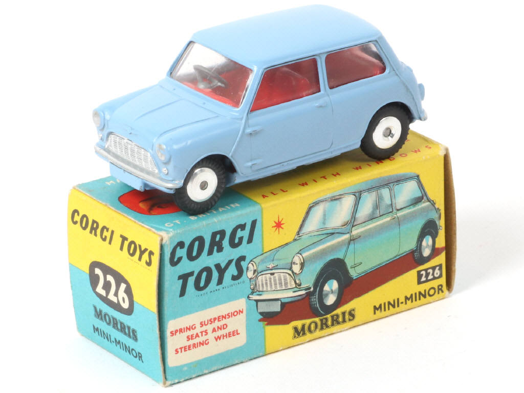 Lot 205 - CORGI TOYS (GB) (1)